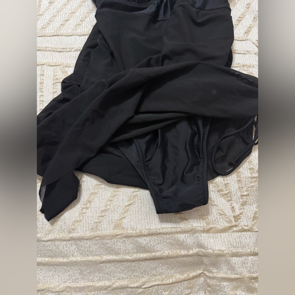 NWT Blooming Jelly One Piece Bathing Suit in Black - Size L - Picture 12 of 16